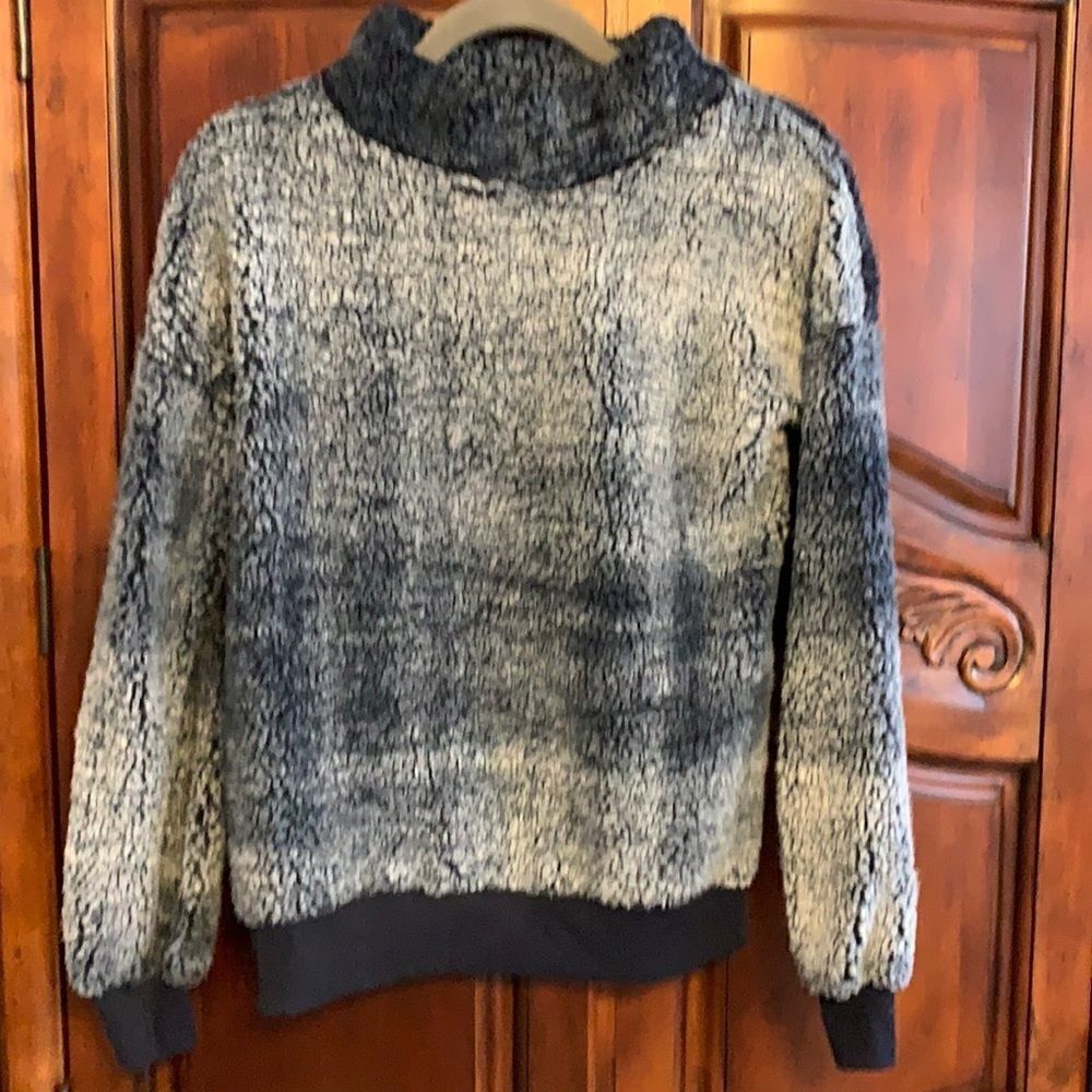 Poof Sherpa style mock neck sweatshirt- size L